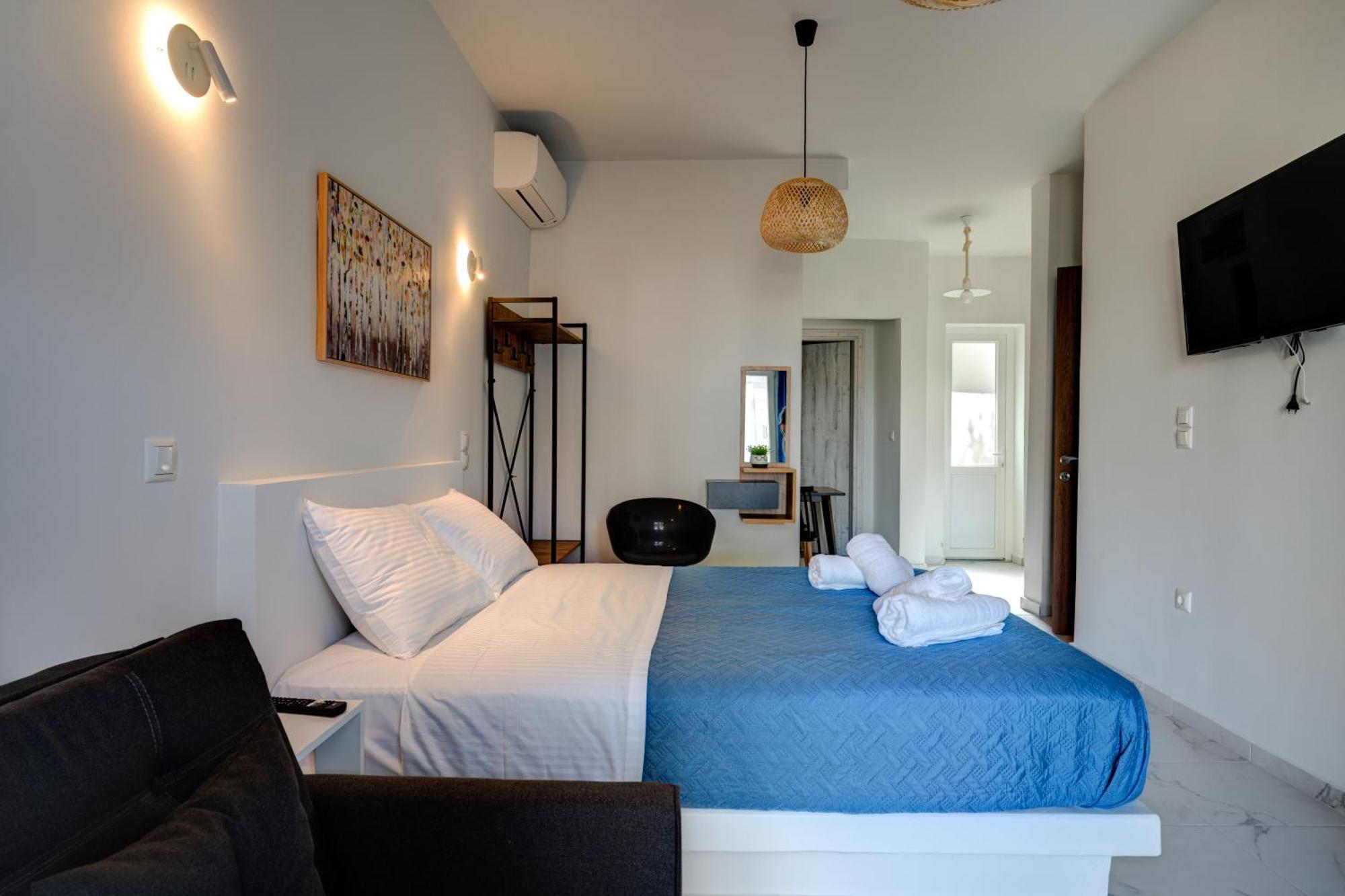 Molos Beachfront Apartments In Diakopto Ngoại thất bức ảnh